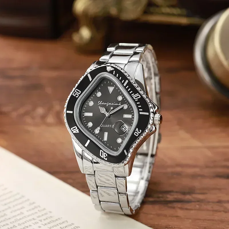 Dali Timewarp Watch