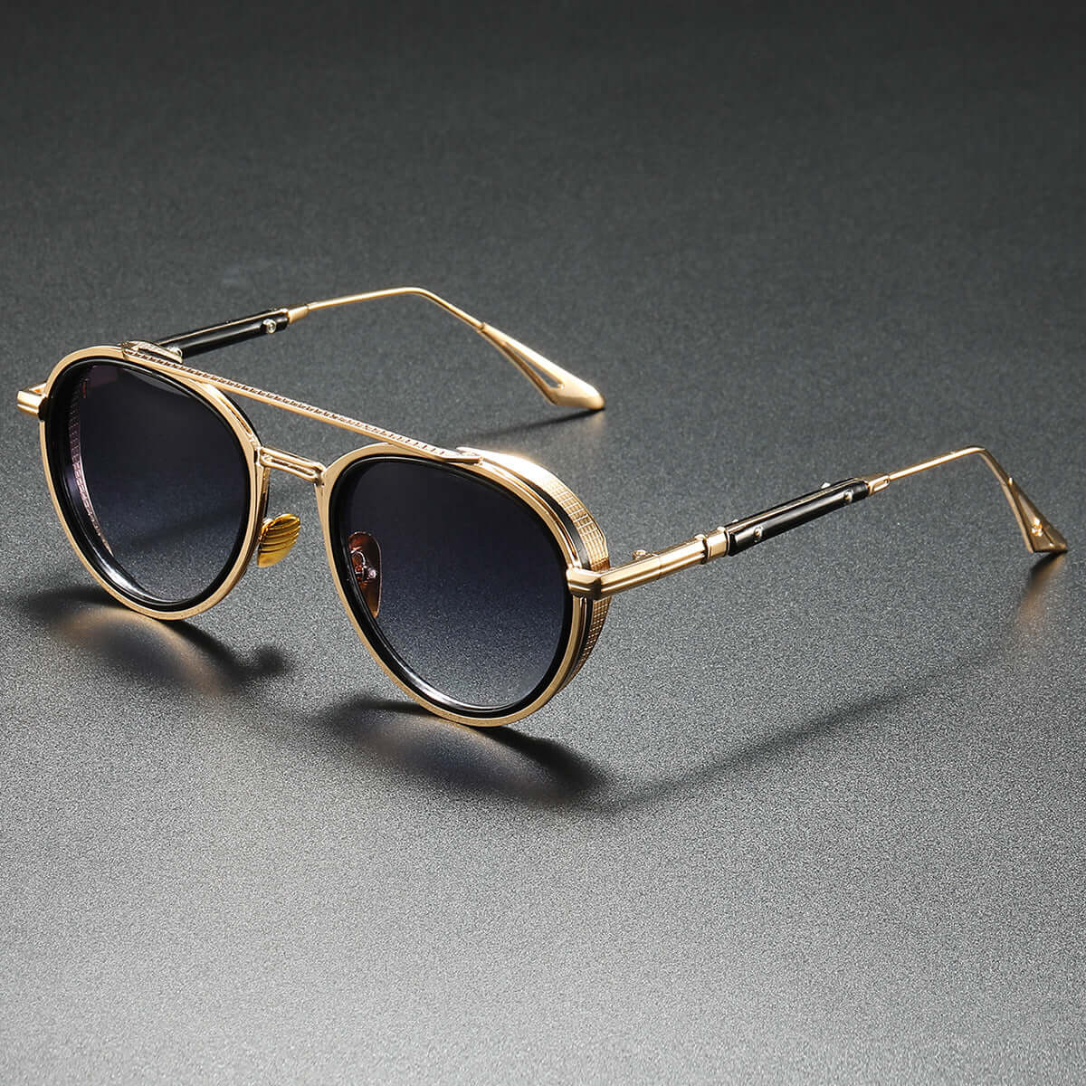 Altura Signature Shades: men's polarized UV protection sunglasses in gold-tone with alloy frame, ideal for stylish driving and outdoor activities.