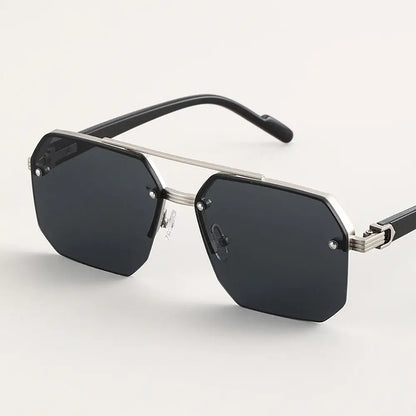 Avant Shades UV protection sunglasses, stylish men's sunglasses with polarized lenses, perfect for driving, travel, and outdoor activities.