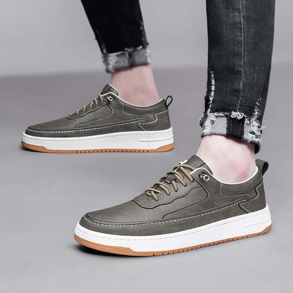 Maxwell Leather Sneakers - comfortable everyday casual sneakers in green leather for men, perfect for walking, travel, and casual outfits.