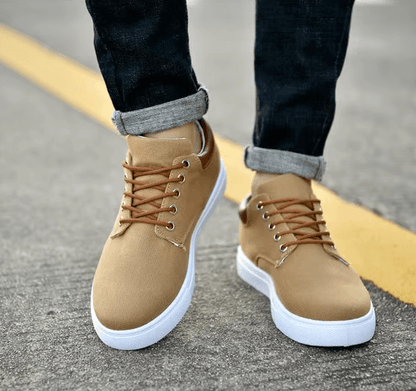 Nomad Canvas Sneakers: lightweight, breathable casual sneakers for men. Perfect for everyday wear, walking, and travel.