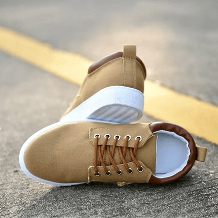 Nomad Canvas Sneakers - stylish men's casual sneakers for everyday use with lightweight, breathable materials and cushioned comfort.