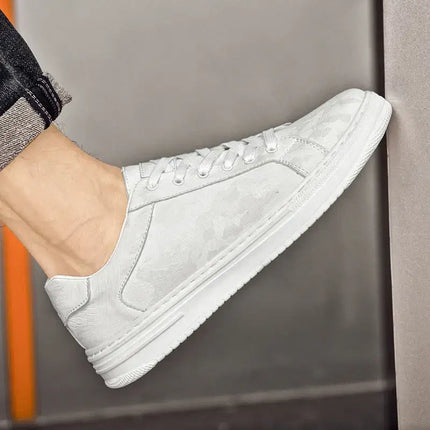 Pavia Geometric Sneakers for men, offering modern style and comfort. Perfect casual sneakers with orthopedic insoles for everyday wear and travel.