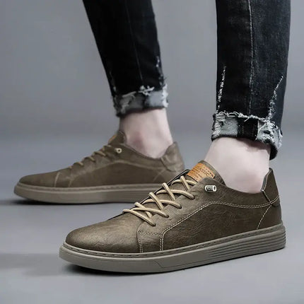 Tivano Leather Sneakers, stylish and comfortable casual sneakers for men, perfect for everyday wear, walking, and travel.