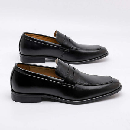 Elegant Tuscano Leather Loafers in black, showcasing slip-on comfort and premium leather craftsmanship for formal men's style.