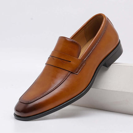Tuscano Leather Loafers in brown, elegant men's leather loafers with comfort slip-on design, ideal for formal occasions and luxury style.