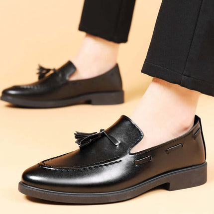 Valente Leather Tassel Loafers in black, premium men's slip-on shoes, showcasing elegant tassel design, ideal for formal and casual wear.